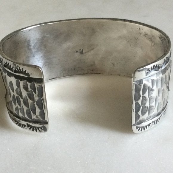 Vintage Southwestern Silver &Turquoise Native American Cuff Bracelet - Picture 3 of 7